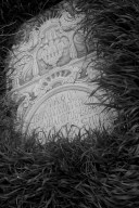 gravestone-1193507-1279x1926